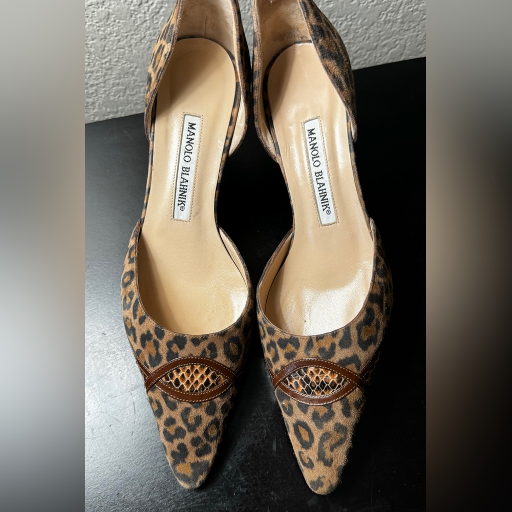 Vintage 1990s Manolo Blahnik leopard shoes 37,5